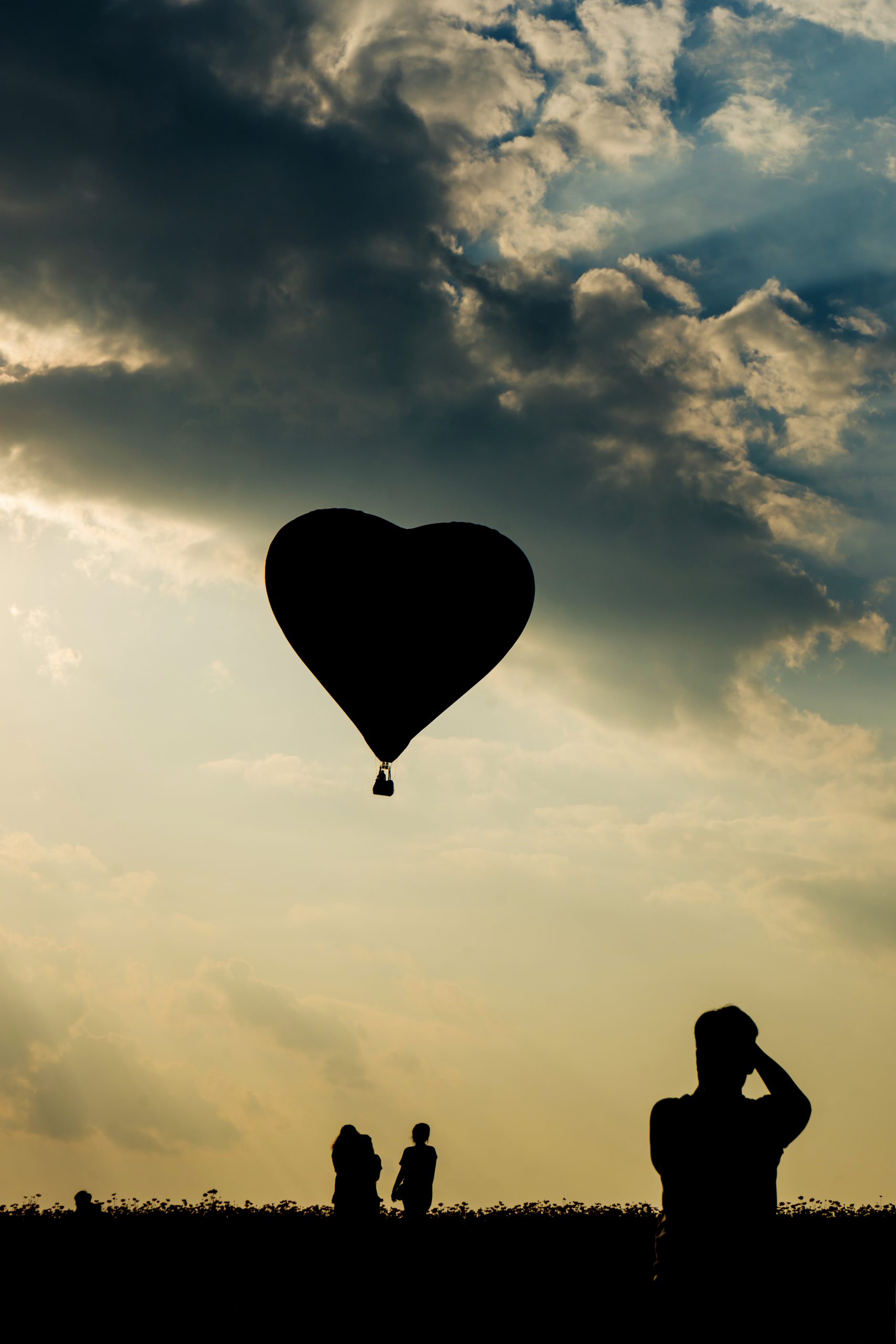 Combien de ballons faut-il pour faire voler un humain ?