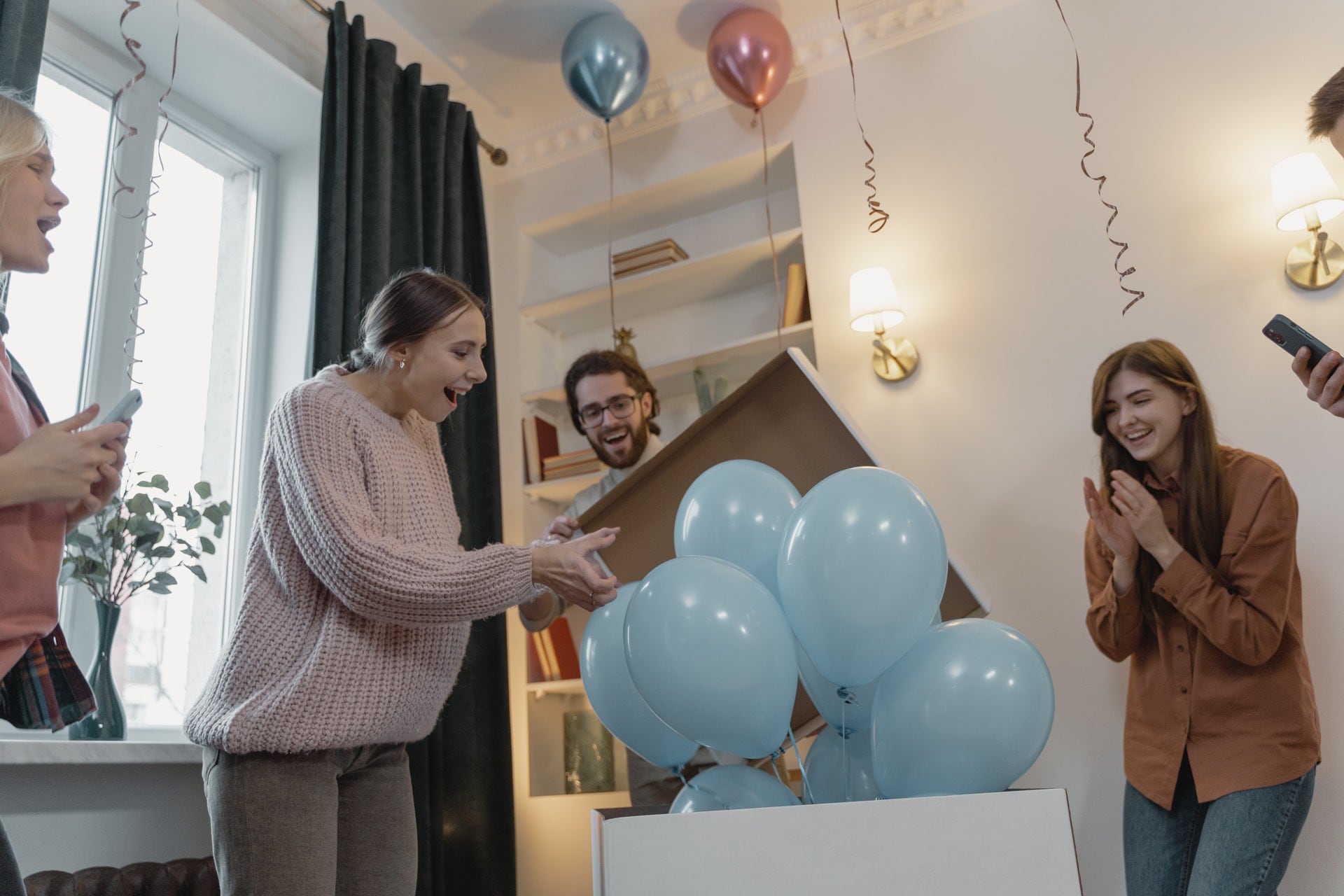 Meilleures idées de décoration de ballons pour la révélation de sexe